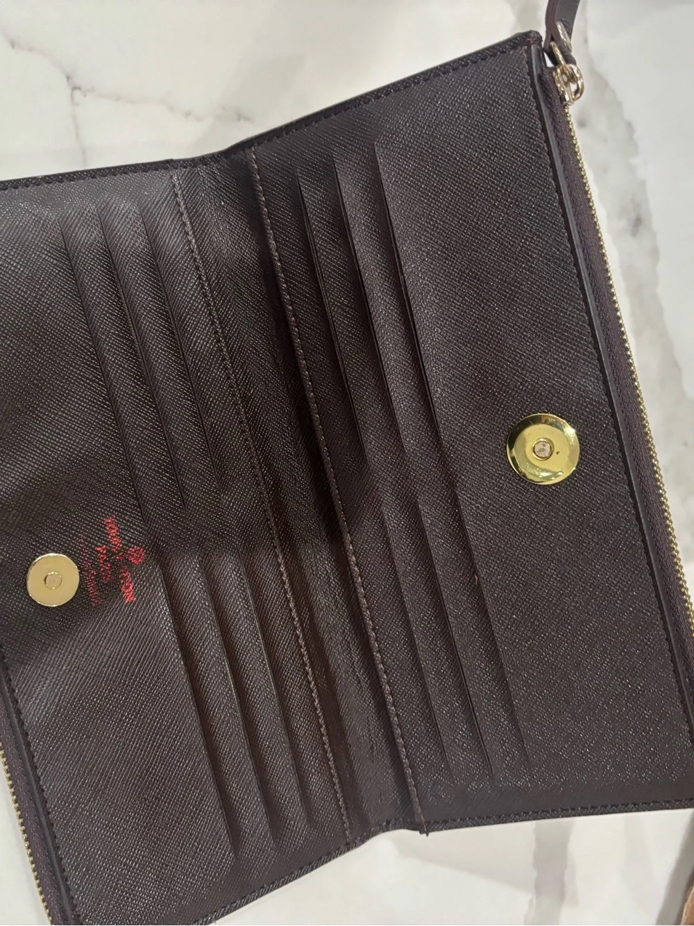 Woman Brown Check Zip Wallet